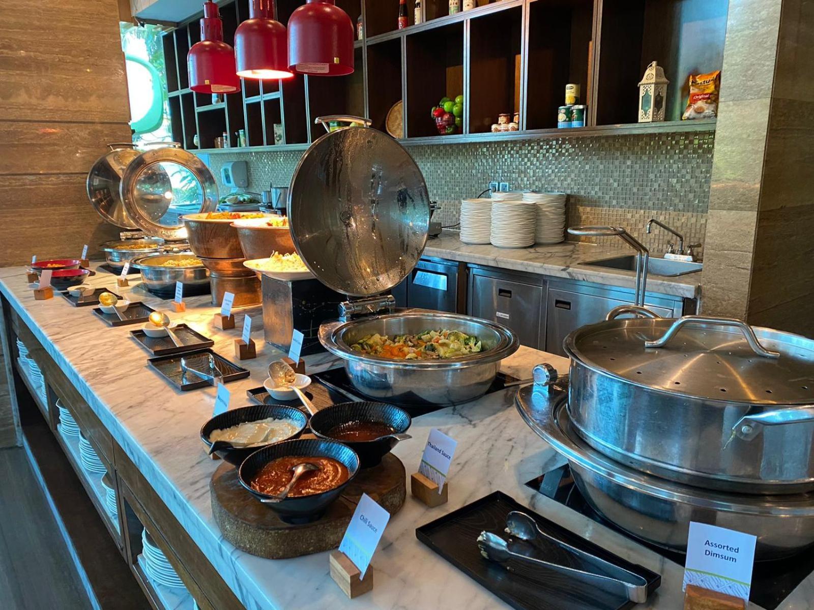Doubletree By Hilton Jakarta Kemayoran Extérieur photo